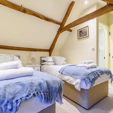 Holiday home Mill House