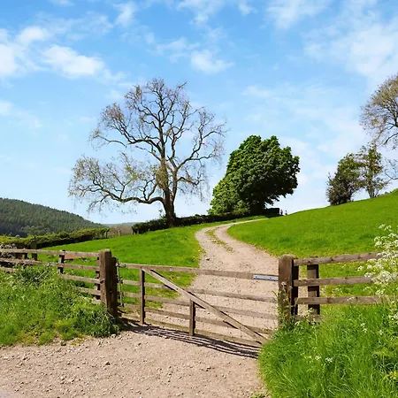 Mill House Semesterbostad *