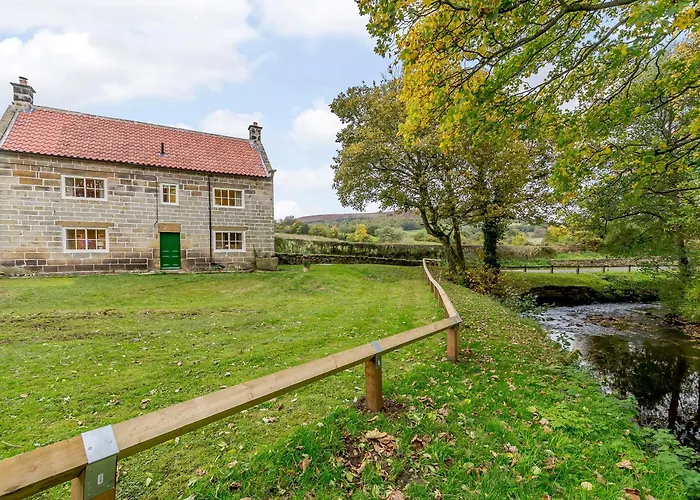 Holiday home Mill House *